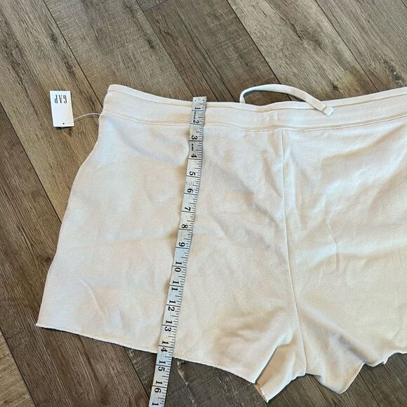 Gap women’s shorts size L - Picture 4 of 10